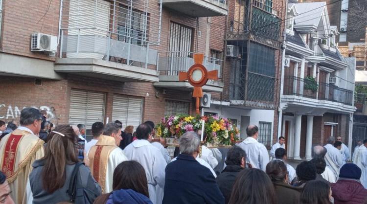 Mons. Martín: Que la Eucaristía nos transforme para ser instrumentos de justicia y paz Mons. Martín: Que la Eucaristía nos transforme para ser instrumentos de justicia y paz