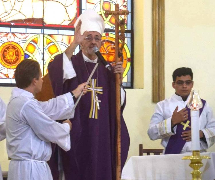 Mons. Martínez: ´Cuaresma es acoger la Palabra de Dios y detenerse ante el hermano herido´ Mons. Martínez: ´Cuaresma es acoger la Palabra de Dios y detenerse ante el hermano herido´