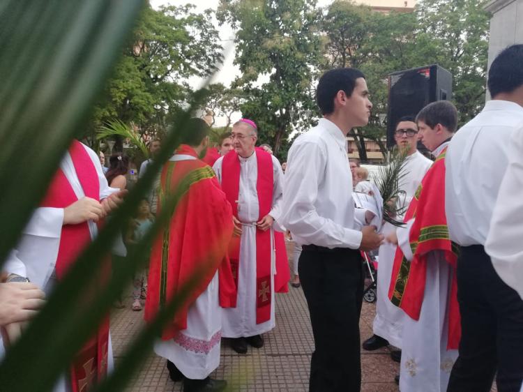 Mons. Martínez destacó ritos y significación de la Gran Semana Mons. Martínez destacó ritos y significación de la Gran Semana