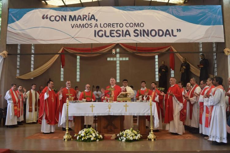 Mons. Martínez: 'La misión es una dimensión del corazón' Mons. Martínez: 'La misión es una dimensión del corazón'