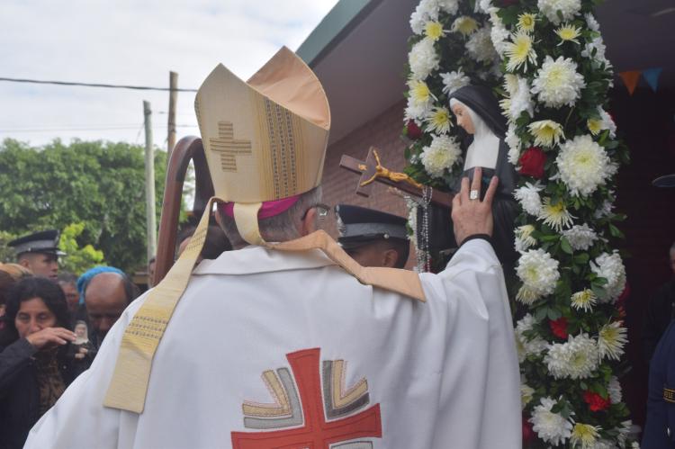 Mons. Martínez: 'Nuestro llamado es a amar, hay mucha gente que está sufriendo' Mons. Martínez: 'Nuestro llamado es a amar, hay mucha gente que está sufriendo'