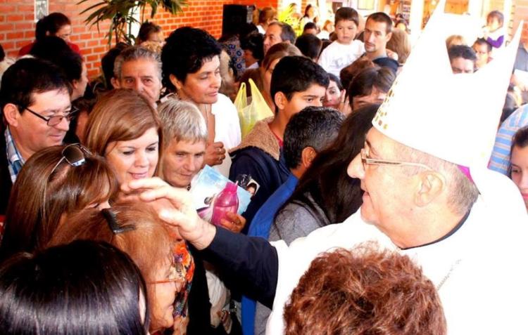 Mons. Martínez pide plantearse con seriedad la convivencia eclesial y social Mons. Martínez pide plantearse con seriedad la convivencia eclesial y social