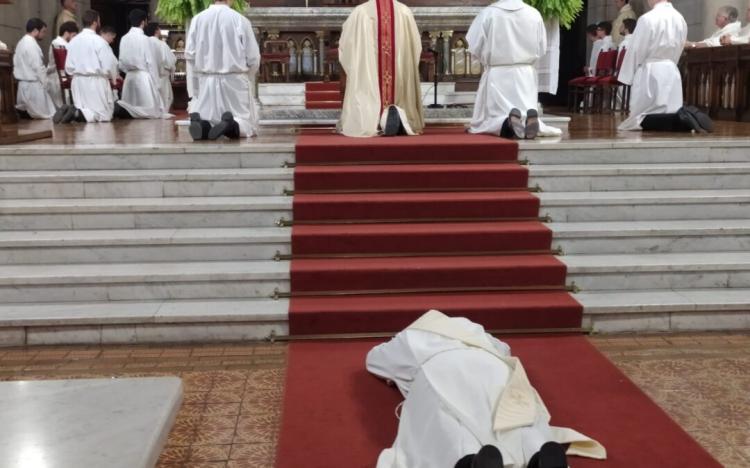 Mons. Mestre: "Nuestro único lugar seguro es el mismo Dios" Mons. Mestre: "Nuestro único lugar seguro es el mismo Dios"