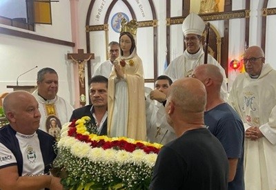Mons. Mestre bendijo la corona de María Rosa Mística, recuperada luego del robo
