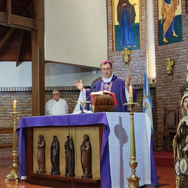 Mons. Mestre: 'El motivo del envío del Hijo es el amor'