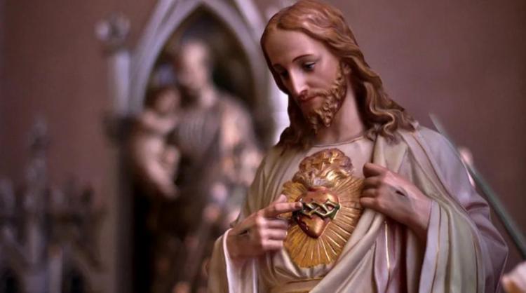 Mons. Mestre: 'El sagrado corazón es verdaderamente una concentración del amor divino'