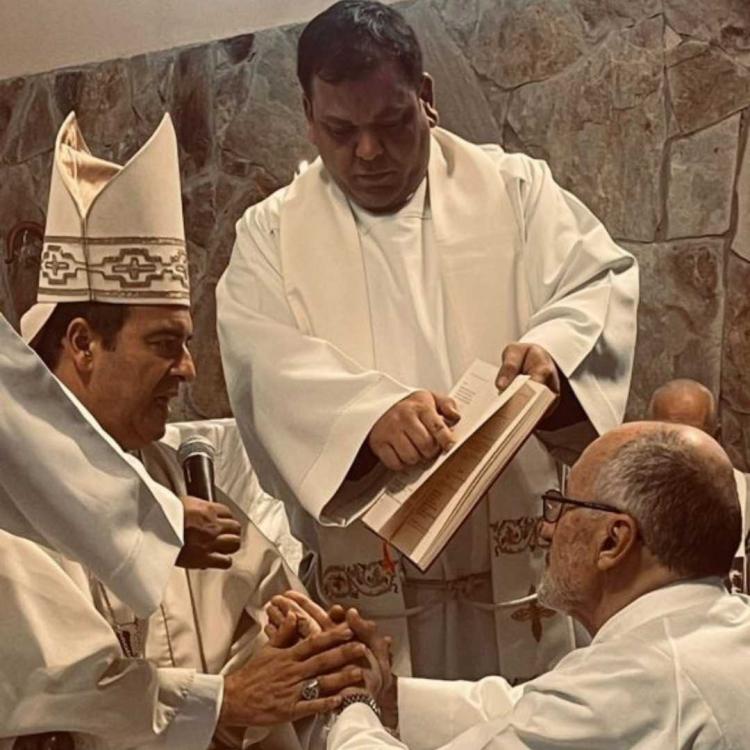 Mons. Mestre ordenó un nuevo diácono permanente en Necochea Mons. Mestre ordenó un nuevo diácono permanente en Necochea