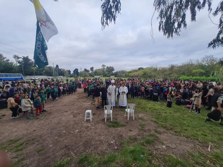 Mons. Mestre participó de la apertura del Año Scout en La Plata Mons. Mestre participó de la apertura del Año Scout en La Plata