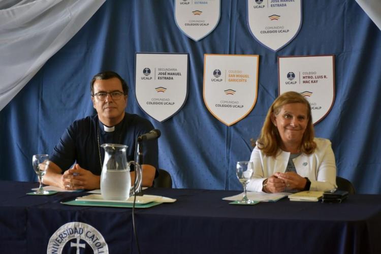 Mons. Mestre participó de una jornada institucional de la UCALP