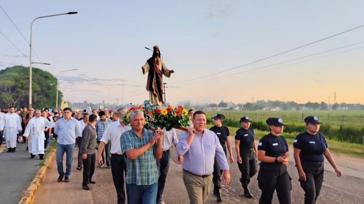 Mons. Montini presidió la fiesta patronal de Cristo Rey en Paso de los Libres