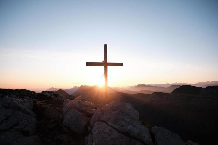 Mons. Moon: 'Jesús es el cielo bajado a la tierra" Mons. Moon: 'Jesús es el cielo bajado a la tierra"