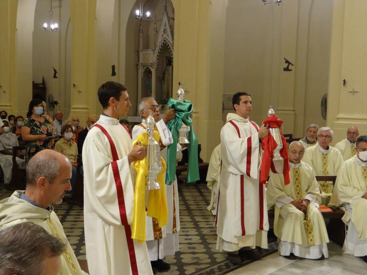 Misa Crismal: Mons. Torrado Mosconi llamó a los sacerdotes a profundizar la oración Misa Crismal: Mons. Torrado Mosconi llamó a los sacerdotes a profundizar la oración