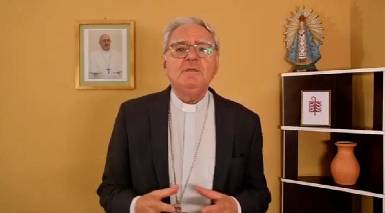 Mons. Ojea: 'Pedir la bendición refleja una profunda necesidad de Dios'