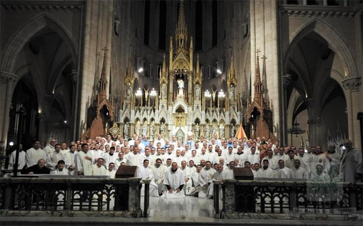 Mons. Olivera: 'Como María, ponernos al servicio sin creernos grandes e importantes' Mons. Olivera: 'Como María, ponernos al servicio sin creernos grandes e importantes'