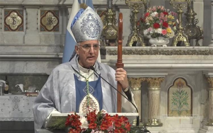 Mons. Olivera: 'Esa Patria que deseamos y buscamos empieza por el corazón de cada uno' Mons. Olivera: 'Esa Patria que deseamos y buscamos empieza por el corazón de cada uno'