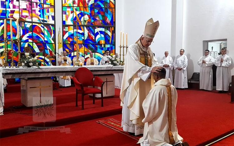 Mons. Olivera ordenó un nuevo sacerdote para la diócesis castrense