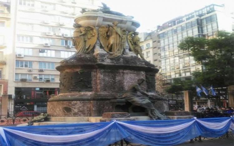 Mons. Olivera: 'Que Belgrano sea un ejemplo para todos' Mons. Olivera: 'Que Belgrano sea un ejemplo para todos'
