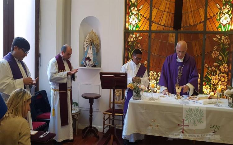 Mons. Olivera rezó por la Patria en la capilla de la Casa Rosada