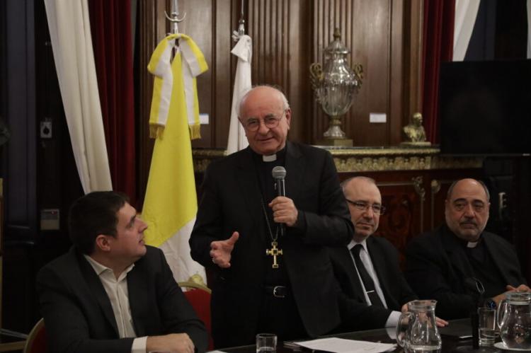 Mons. Paglia: 'Los ancianos son una reserva de memoria histórica y espiritual' Mons. Paglia: 'Los ancianos son una reserva de memoria histórica y espiritual'