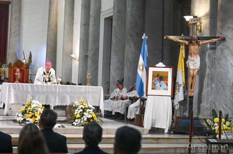 Mons. Puiggari: 'Francisco, un hombre con el corazón de Cristo' Mons. Puiggari: 'Francisco, un hombre con el corazón de Cristo'