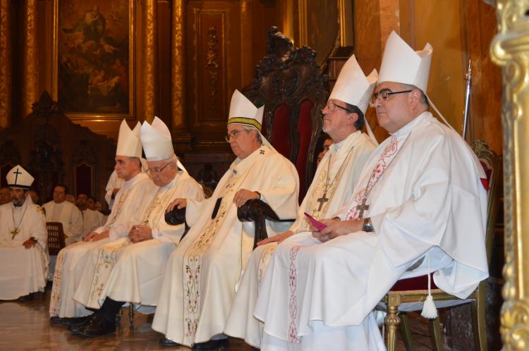 Mons. Rossi: 'Con Francisco no se puede ser indiferente' Mons. Rossi: 'Con Francisco no se puede ser indiferente'