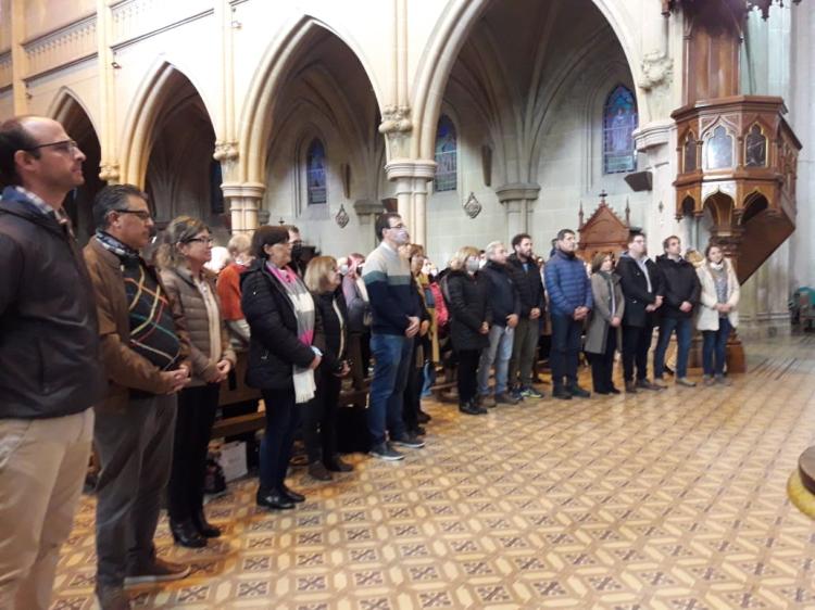 Mons. Salaberry instituyó 300 ministros extraordinarios de la Comunión Mons. Salaberry instituyó 300 ministros extraordinarios de la Comunión