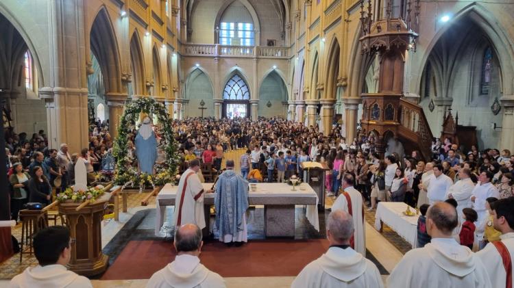 Mons. Salaberry presidió la fiesta patronal en honor de la Virgen del Rosario