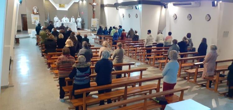 Mons. Scheinig: Dios nos alimenta y plenifica nuestra vida Mons. Scheinig: Dios nos alimenta y plenifica nuestra vida