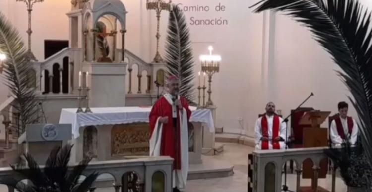 Mons. Scheinig: "Jesús no va a la cruz resignado" Mons. Scheinig: "Jesús no va a la cruz resignado"