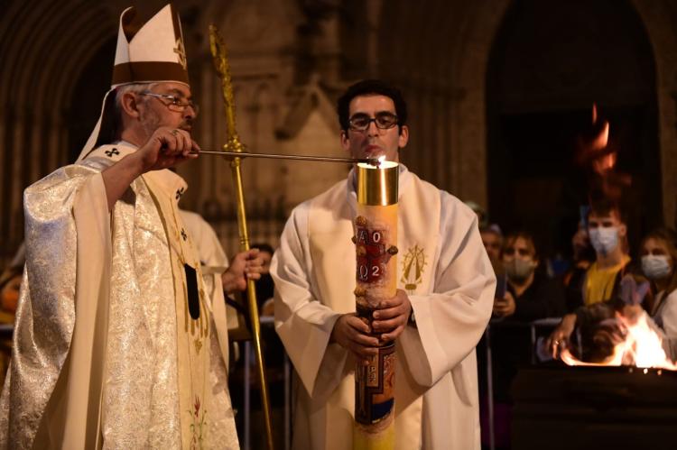 Mons. Scheinig llamó a romper con el fatalismo confiando en Dios, que está vivo