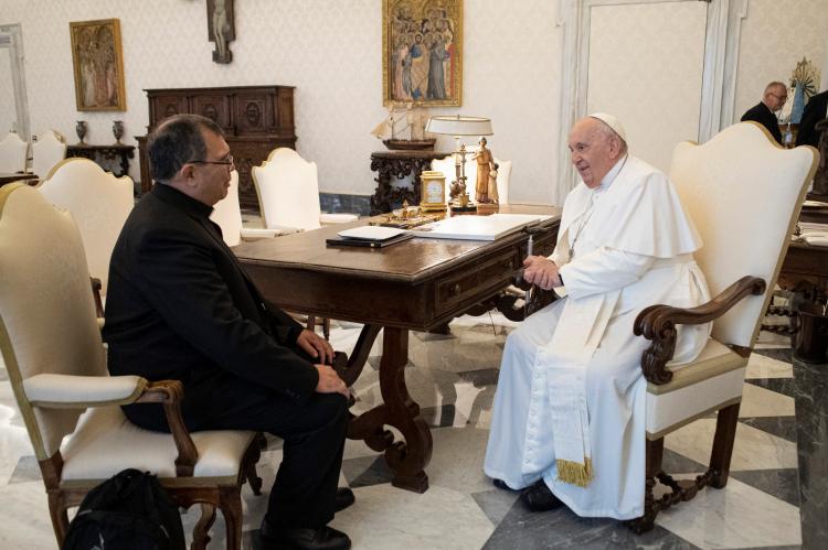 Mons. Tissera compartió detalles de su encuentro con el Papa Mons. Tissera compartió detalles de su encuentro con el Papa