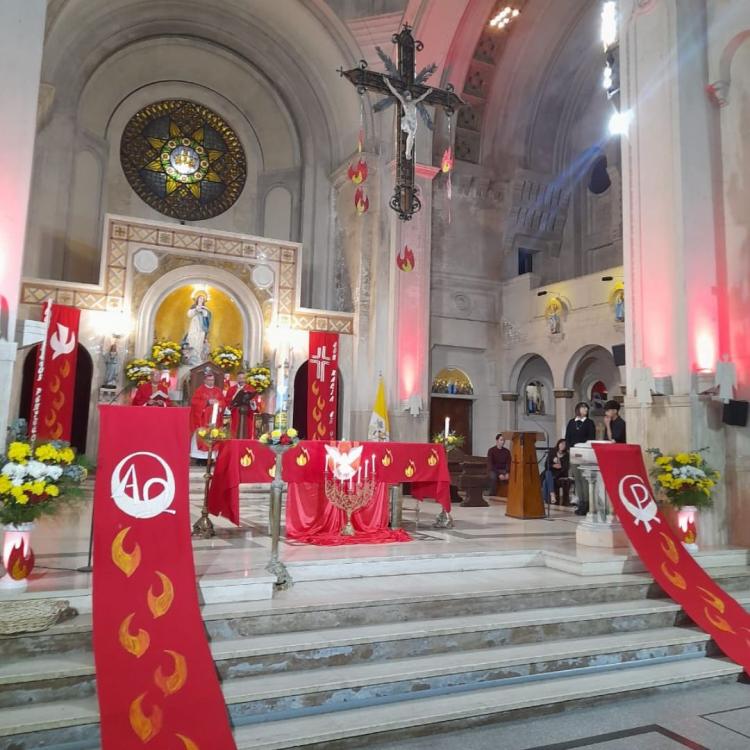 Mons. Tissera: El Espíritu Santo 'es el amor de Dios derramado en nuestros corazones' Mons. Tissera: El Espíritu Santo 'es el amor de Dios derramado en nuestros corazones'