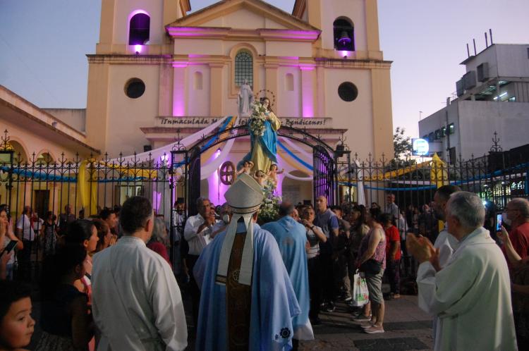 Quilmes celebró la fiesta de la patrona de la diócesis, la Inmaculada Virgen María Quilmes celebró la fiesta de la patrona de la diócesis, la Inmaculada Virgen María
