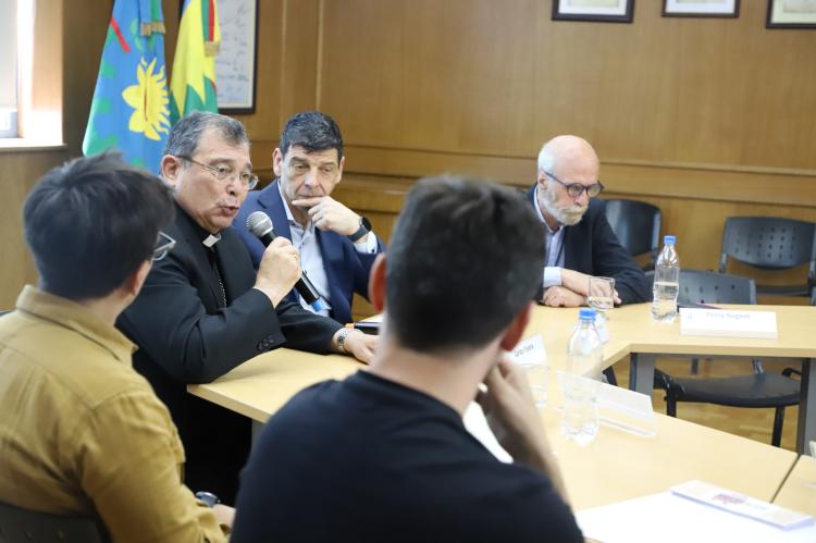 Mons. Tissera y David Benítez, representantes del Consejo Social Comunitario