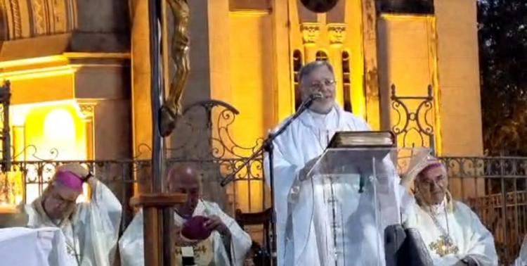 Mons. Torres a la comunidad de Rafaela: "Quiero caminar con ustedes, como hermanos" Mons. Torres a la comunidad de Rafaela: "Quiero caminar con ustedes, como hermanos"
