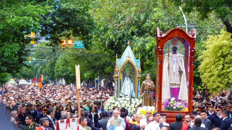 Fervoroso cierre de las fiestas en honor de la Virgen del Valle Fervoroso cierre de las fiestas en honor de la Virgen del Valle