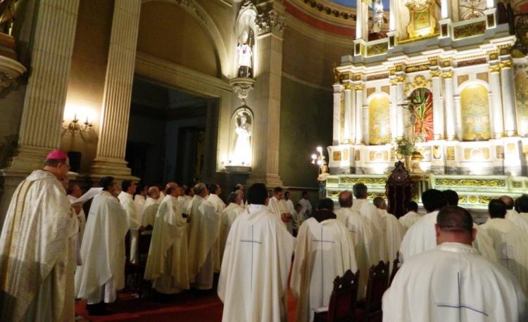 Mons. Urbanc designó nuevos párrocos y al vicario de Educación