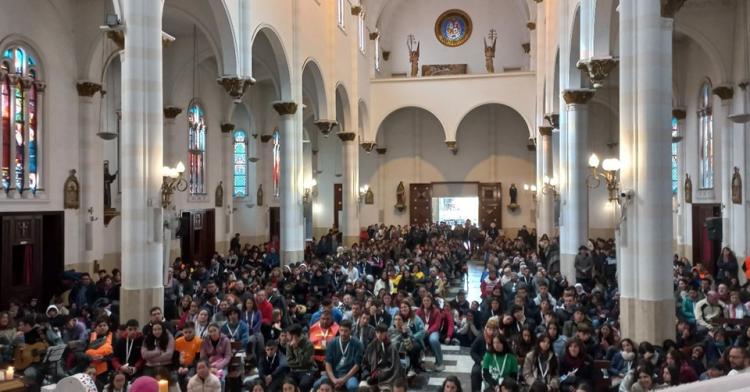 Mons. Uriona a los jóvenes: 'Dios no es solitario, es comunidad' Mons. Uriona a los jóvenes: 'Dios no es solitario, es comunidad'