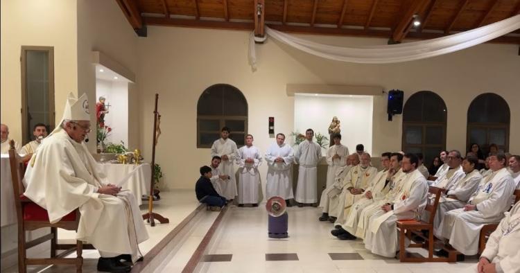 Mons. Uriona: 'El sacerdocio es una respuesta a un llamado personal de Dios' Mons. Uriona: 'El sacerdocio es una respuesta a un llamado personal de Dios'