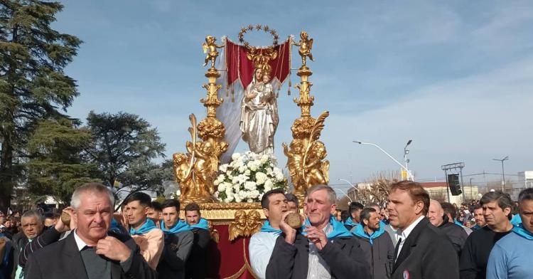 Mons. Uriona, en Sampacho: 'Debemos convertirnos en instrumentos de consuelo y misericordia' Mons. Uriona, en Sampacho: 'Debemos convertirnos en instrumentos de consuelo y misericordia'