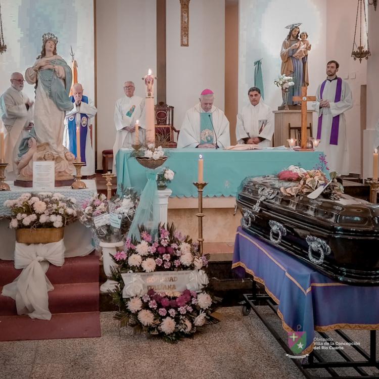 Mons. Uriona presidió la misa exequial del Pbro. Bautista Carloni Mons. Uriona presidió la misa exequial del Pbro. Bautista Carloni