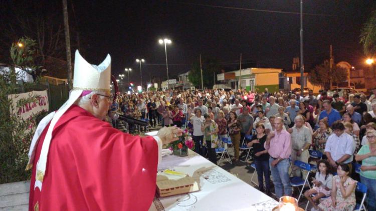 Mons. Zurbriggen inició las visitas a las parroquias de su diócesis Mons. Zurbriggen inició las visitas a las parroquias de su diócesis