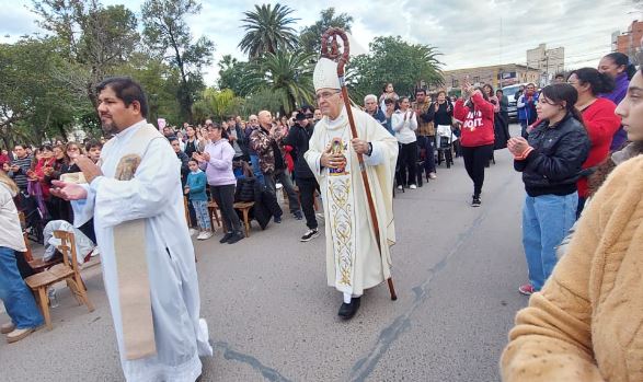 Monseñor Barbaro celebró 17 años de servicio pastoral en la diócesis San Roque Monseñor Barbaro celebró 17 años de servicio pastoral en la diócesis San Roque