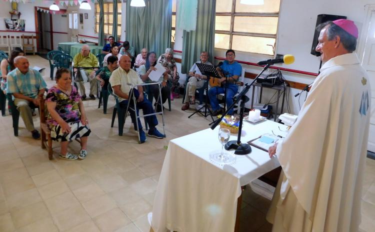 Monseñor Canecín: en Nochebuena, 'abrir las puertas del corazón' Monseñor Canecín: en Nochebuena, 'abrir las puertas del corazón'
