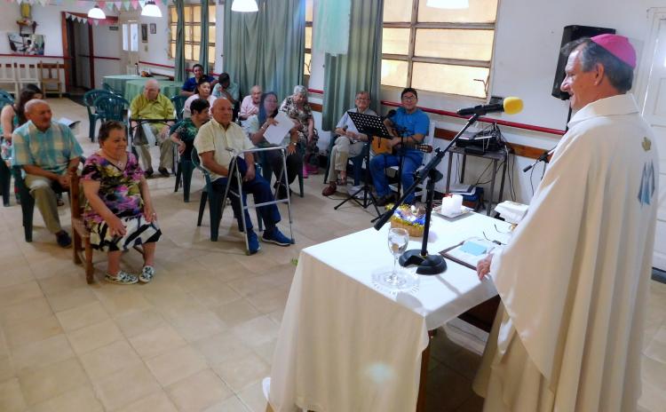 Monseñor Canecín: en Nochebuena, 'abrir las puertas del corazón'