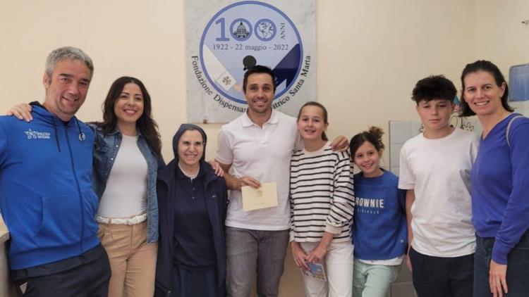 Multicampeón argentino de pádel y su familia visitaron Athletica Vaticana Multicampeón argentino de pádel y su familia visitaron Athletica Vaticana