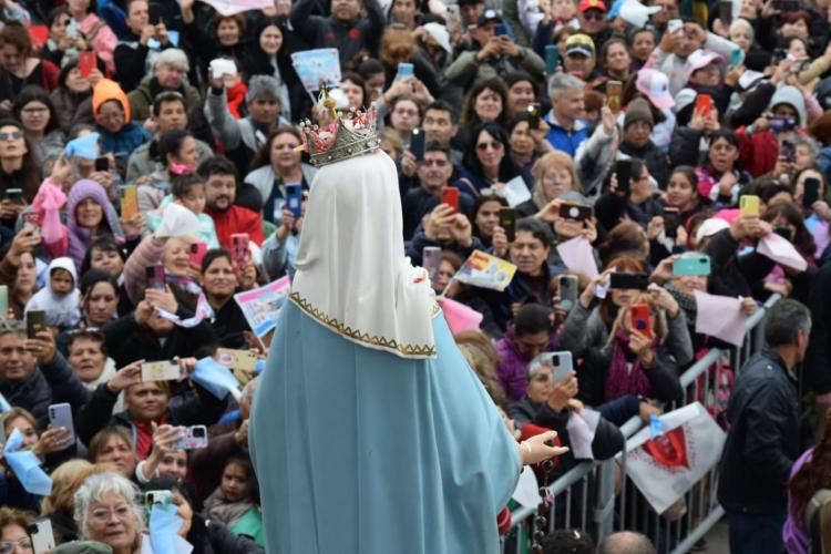 Multitudinaria celebración en honor a la Virgen en San Nicolás Multitudinaria celebración en honor a la Virgen en San Nicolás