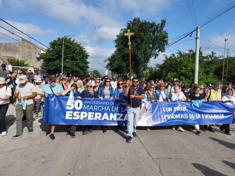 Mar del Plata: una multitud en la nueva Marcha de la Esperanza Mar del Plata: una multitud en la nueva Marcha de la Esperanza
