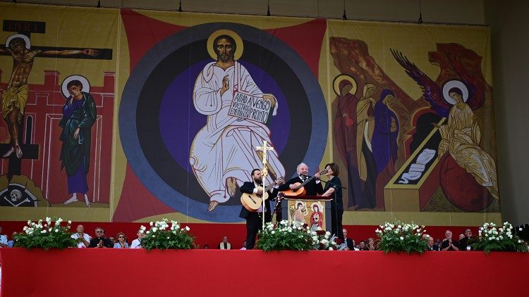 Multitudinario encuentro vocacional del Camino Neocatecumenal tras la JMJ Multitudinario encuentro vocacional del Camino Neocatecumenal tras la JMJ