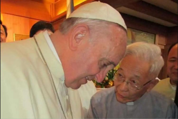 Murió el "padre de la teología asiática", el padre Catalino Arévalo SJ Murió el "padre de la teología asiática", el padre Catalino Arévalo SJ